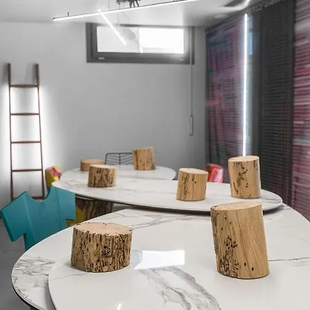 أجنحة ماركيز - للبالغين فقط فندق