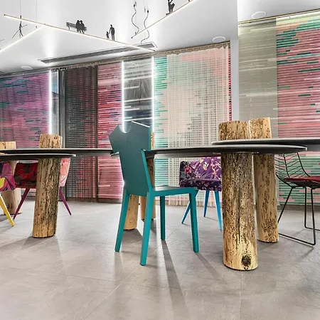 فندق أجنحة ماركيز - للبالغين فقط ثيرا