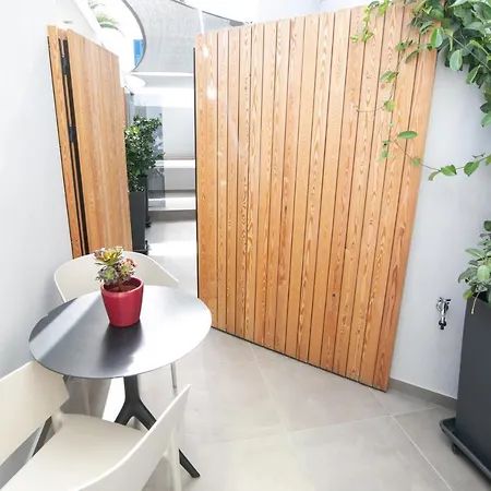 أجنحة ماركيز - للبالغين فقط 5* ثيرا