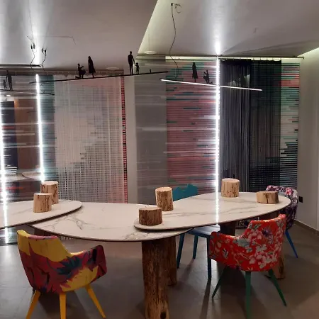 أجنحة ماركيز - للبالغين فقط فندق ثيرا