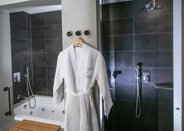 马基斯套房酒店（仅限成人入住） 5*