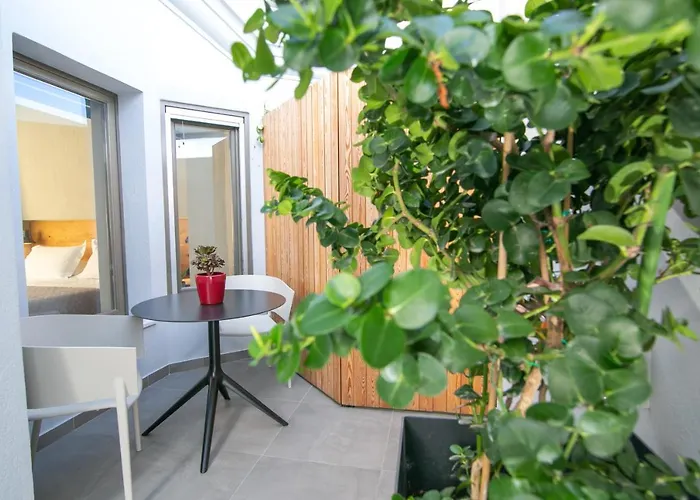 Marquise - Adults Only