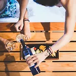 马基斯套房酒店（仅限成人入住） 酒店