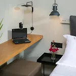 马基斯套房酒店（仅限成人入住） 费拉