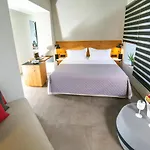 马基斯套房酒店（仅限成人入住）