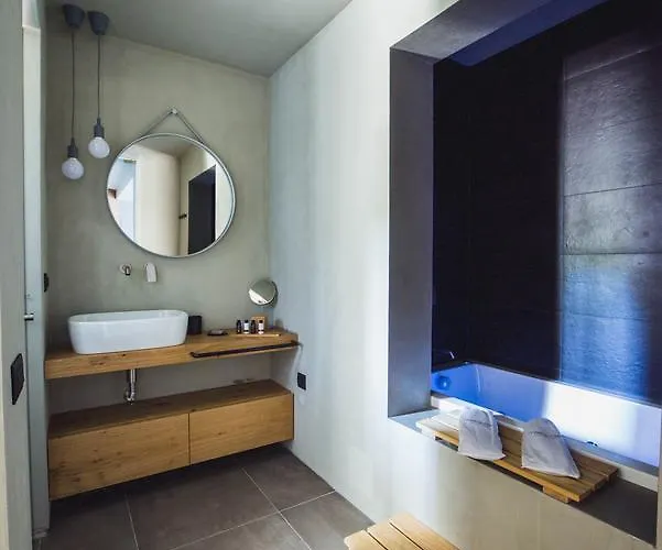 Marquise - Adults Only Hotel Fira (Santorini)