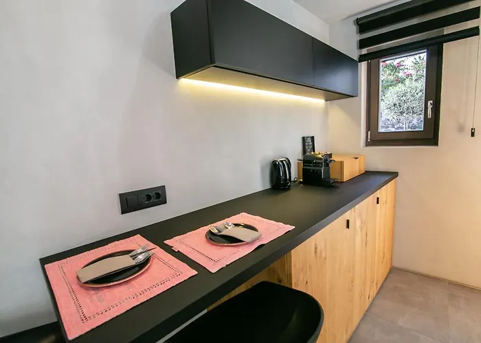 Marquise - Adults Only Fira (Santorini)