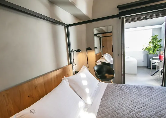 Marquise - Adults Only Hotel Fira (Santorini)