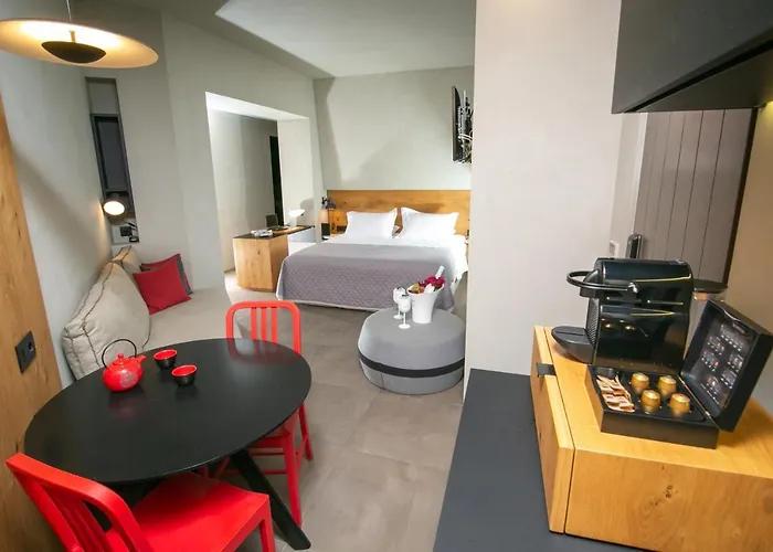 Marquise - Adults Only