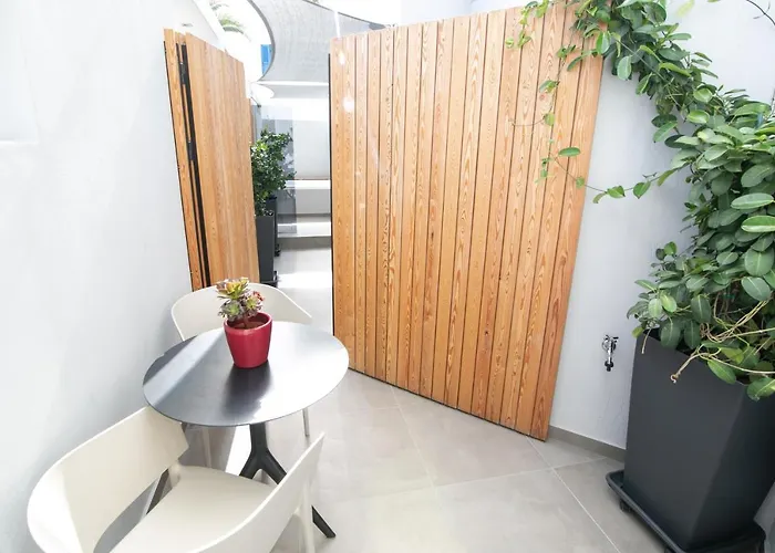 Marquise - Adults Only 5* Fira (Santorini)